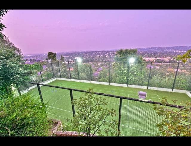 6 BEDROOM HOUSE FOR SALE IN NORTHCLIFF